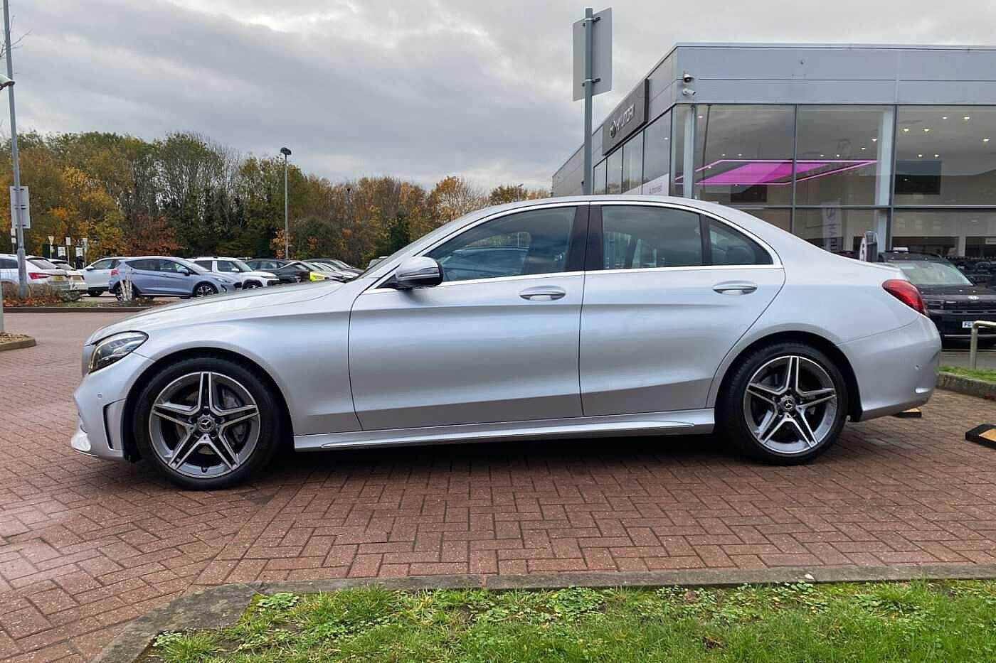 Used Mercedes-Benz C Class 2019 for sale - 76457538: Photo 9