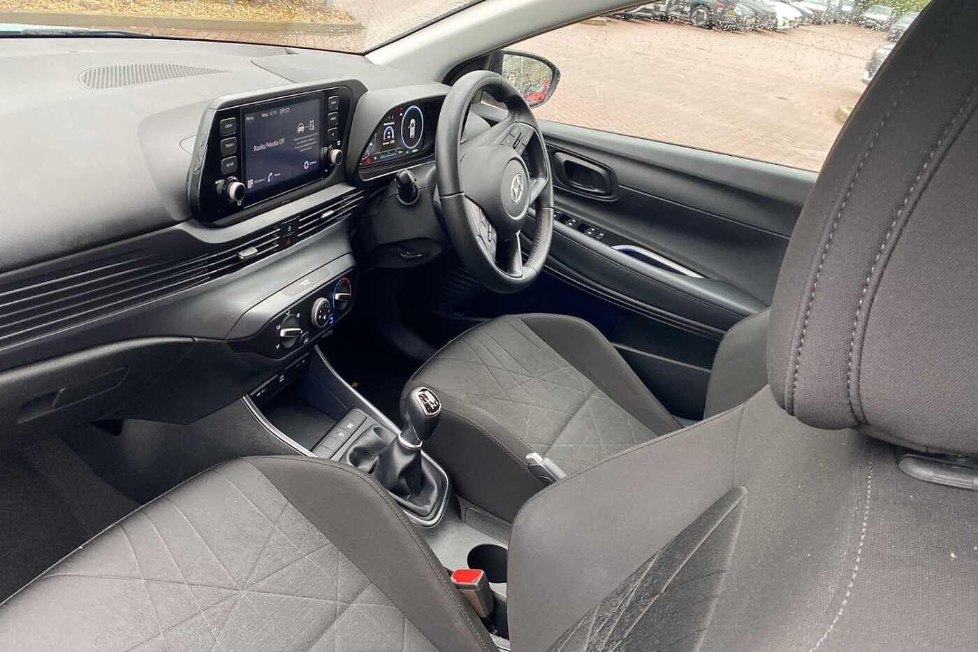 Used Hyundai BAYON 2022 for sale - 76084521: Photo 2