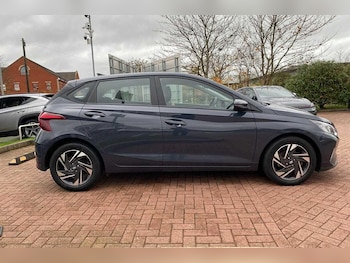 Used Hyundai i20 2021 for sale - 76512180: Photo