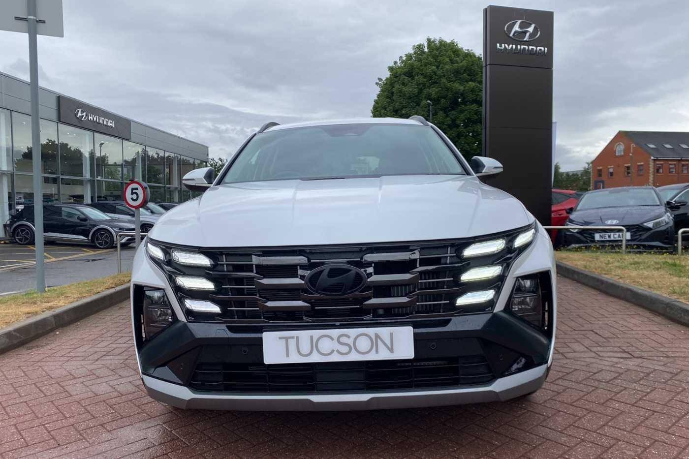 Used Hyundai TUCSON for sale - 76997848: Photo 2