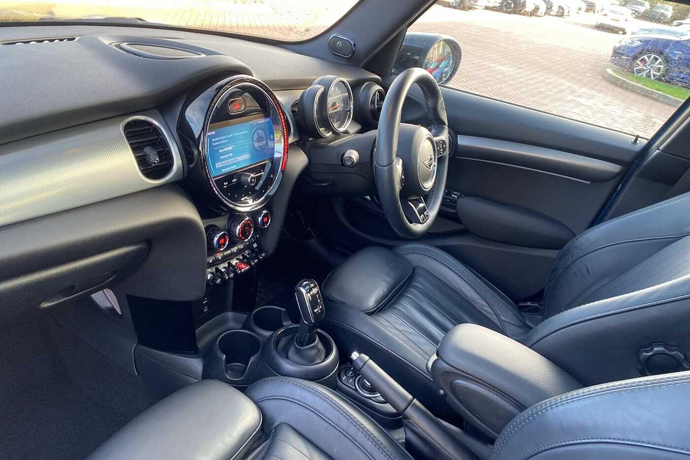 Used MINI Hatch 2022 for sale - 76561612: Photo 2