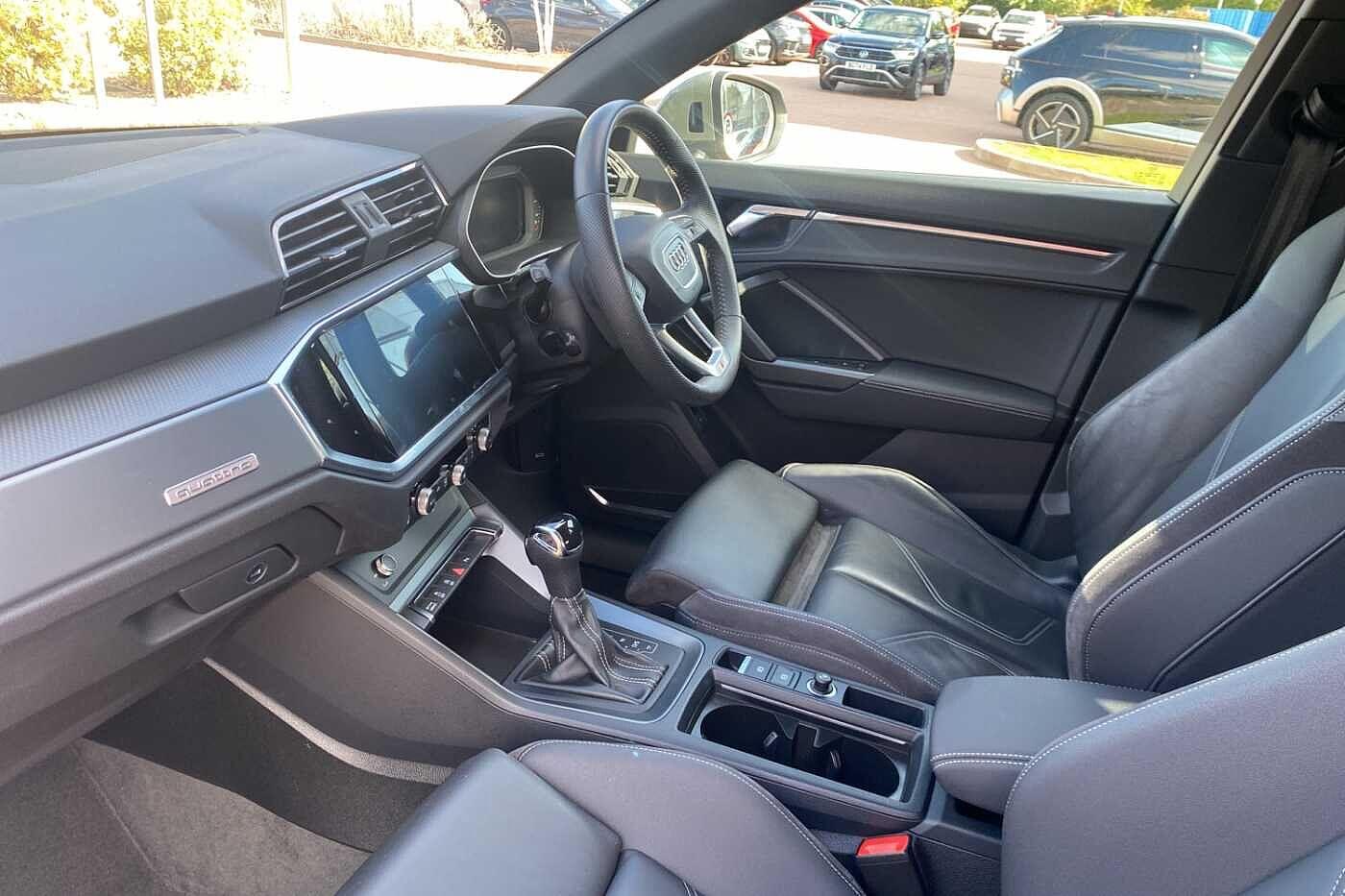 Used Audi Q3 2019 for sale - 76137193: Photo 2