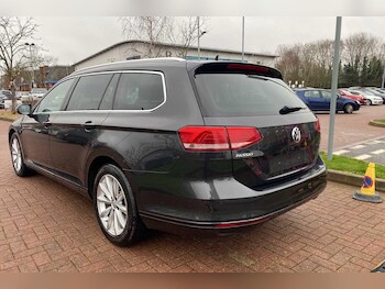 Used Volkswagen Passat 2019 for sale - 76936324: Photo