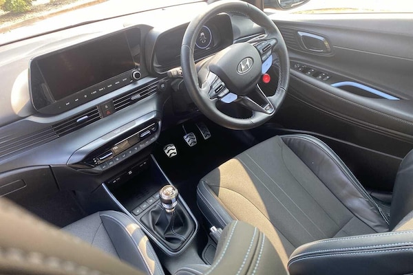 Used Hyundai i20 2023 for sale - 76188559: Photo 2