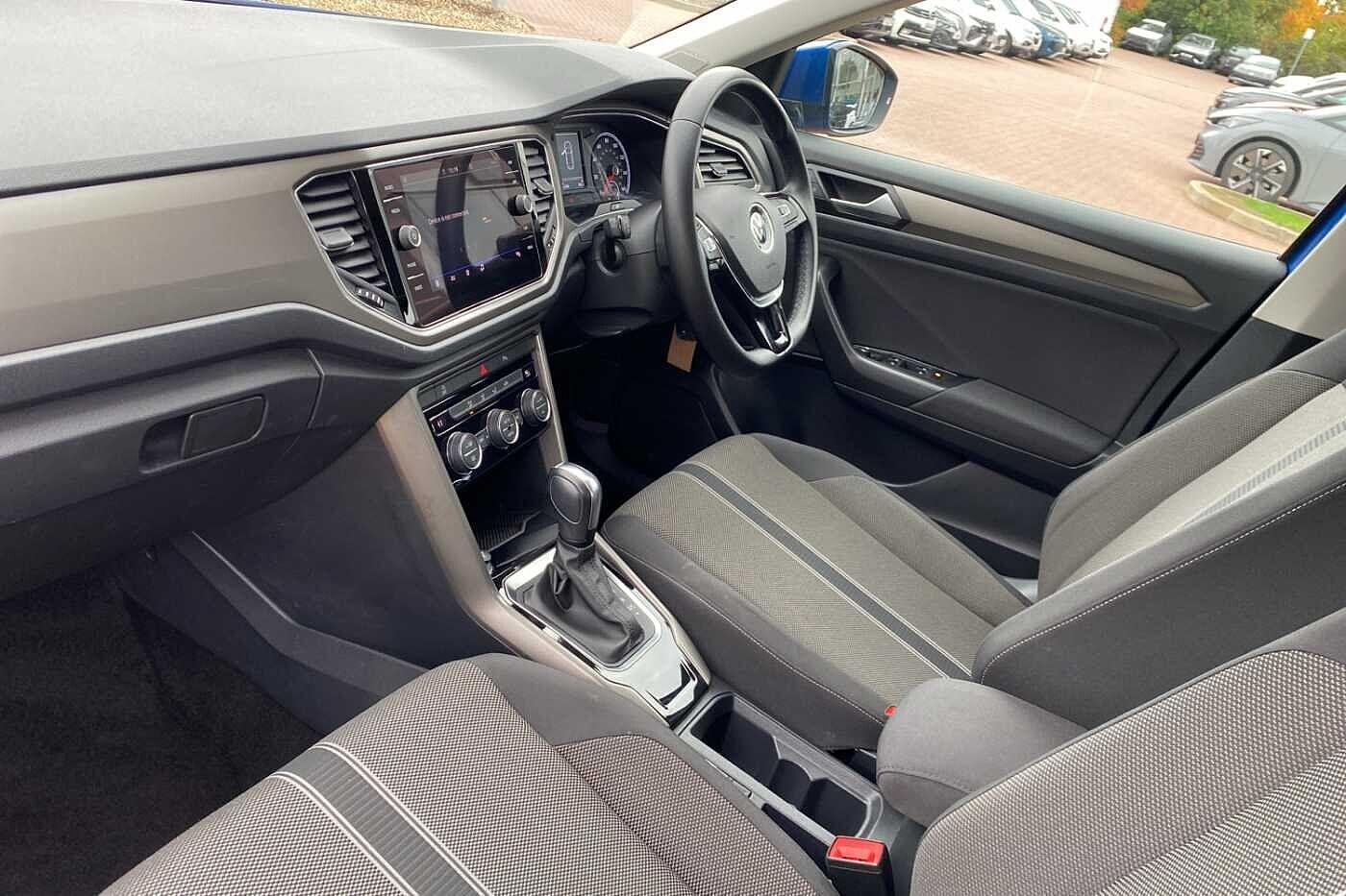 Used Volkswagen T-Roc 2021 for sale - 76227248: Photo 2