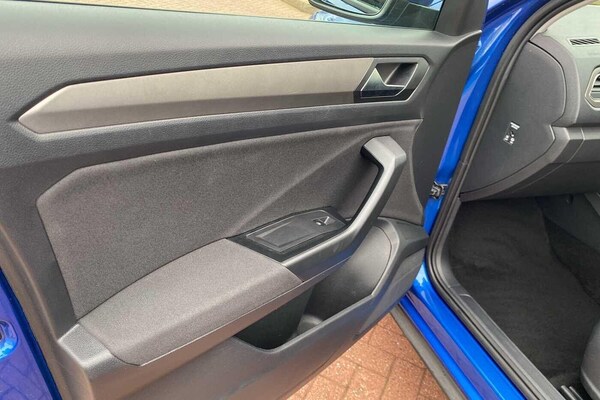 Used Volkswagen T-Roc 2021 for sale - 76227248: Photo 26