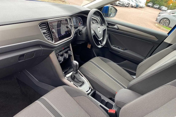 Used Volkswagen T-Roc 2021 for sale - 76227248: Photo 2