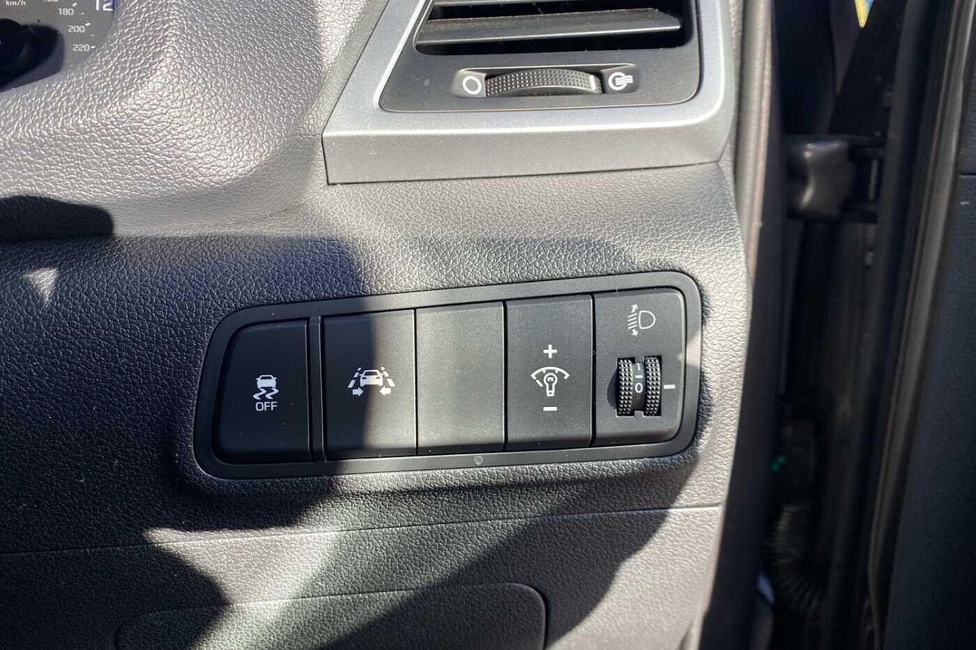 Used Hyundai TUCSON 2016 for sale - 76689760: Photo 16