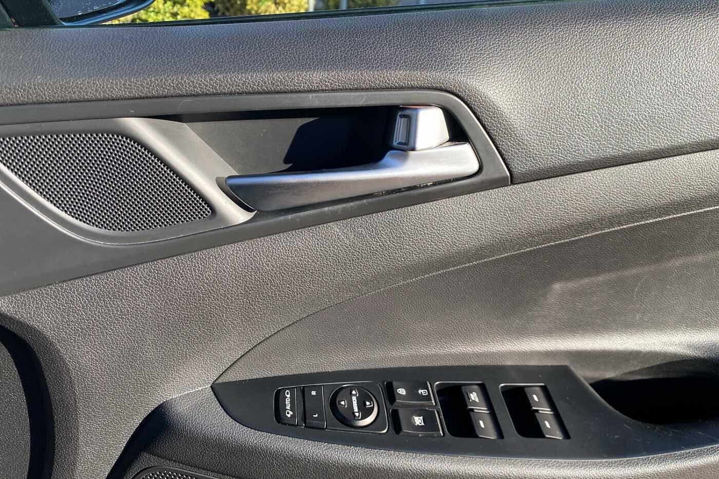 Used Hyundai TUCSON 2016 for sale - 76689760: Photo 17