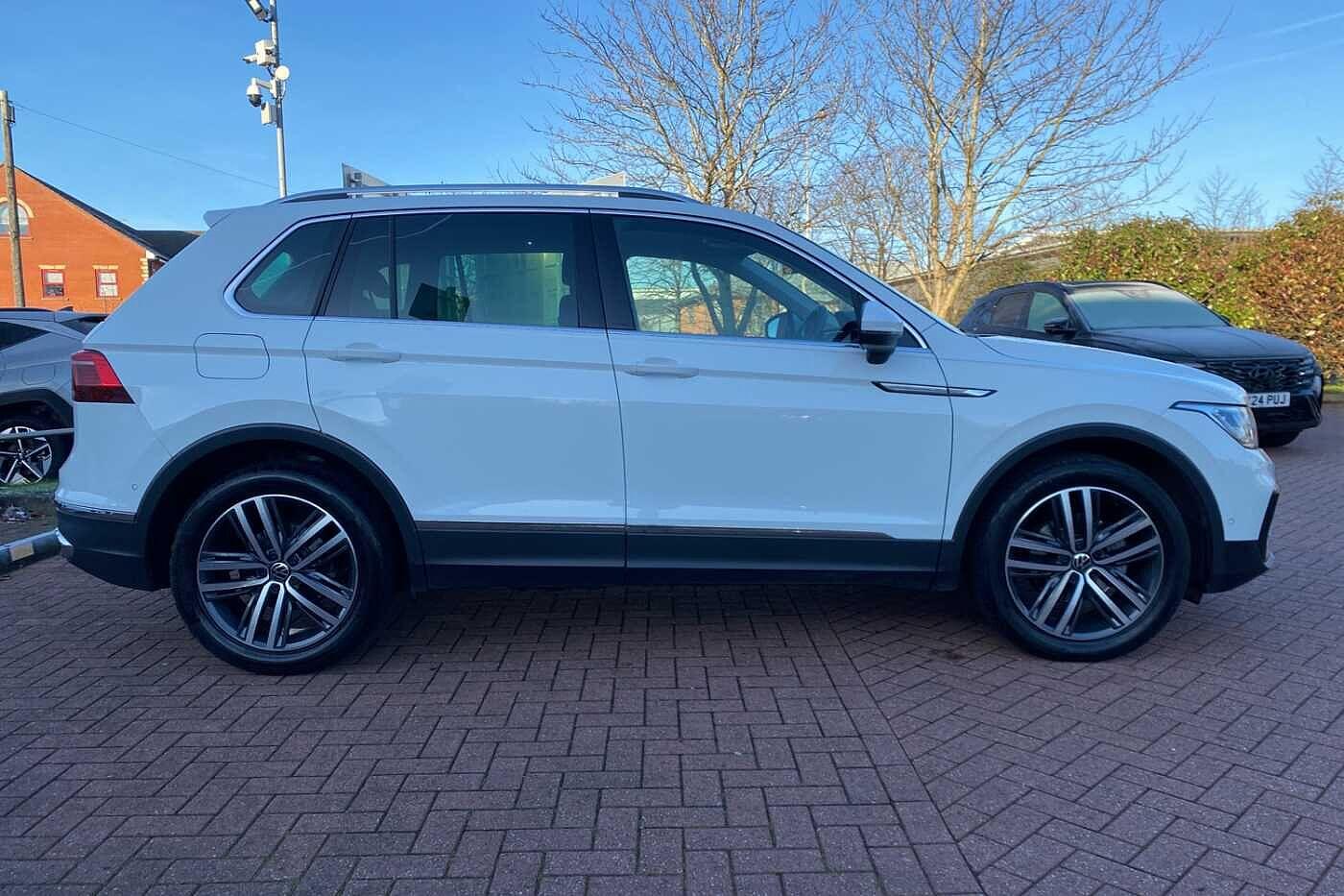 Used Volkswagen Tiguan 2023 for sale - 77074202: Photo 3