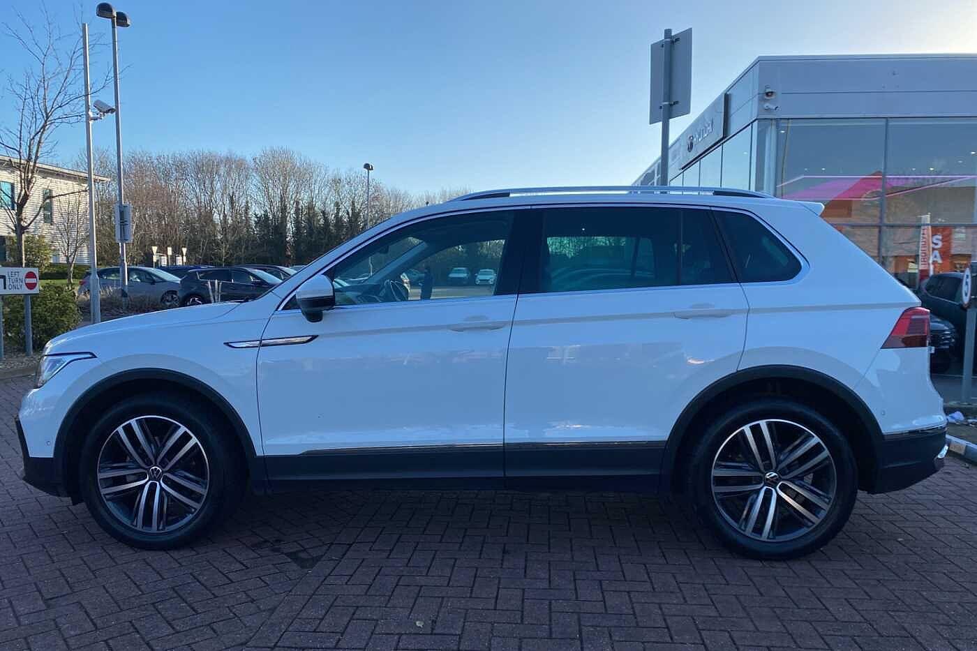 Used Volkswagen Tiguan 2023 for sale - 77074202: Photo 8