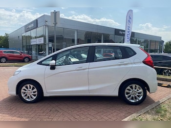 Used Honda Jazz 2020 for sale - 75825902: Photo
