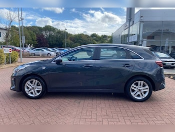 Used Kia Ceed 2019 for sale - 75915433: Photo