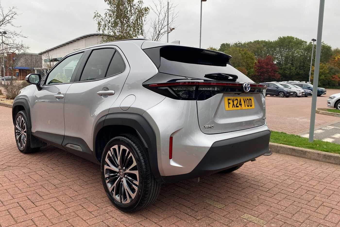 Used Toyota Yaris Cross 2024 for sale - 76239158: Photo 3