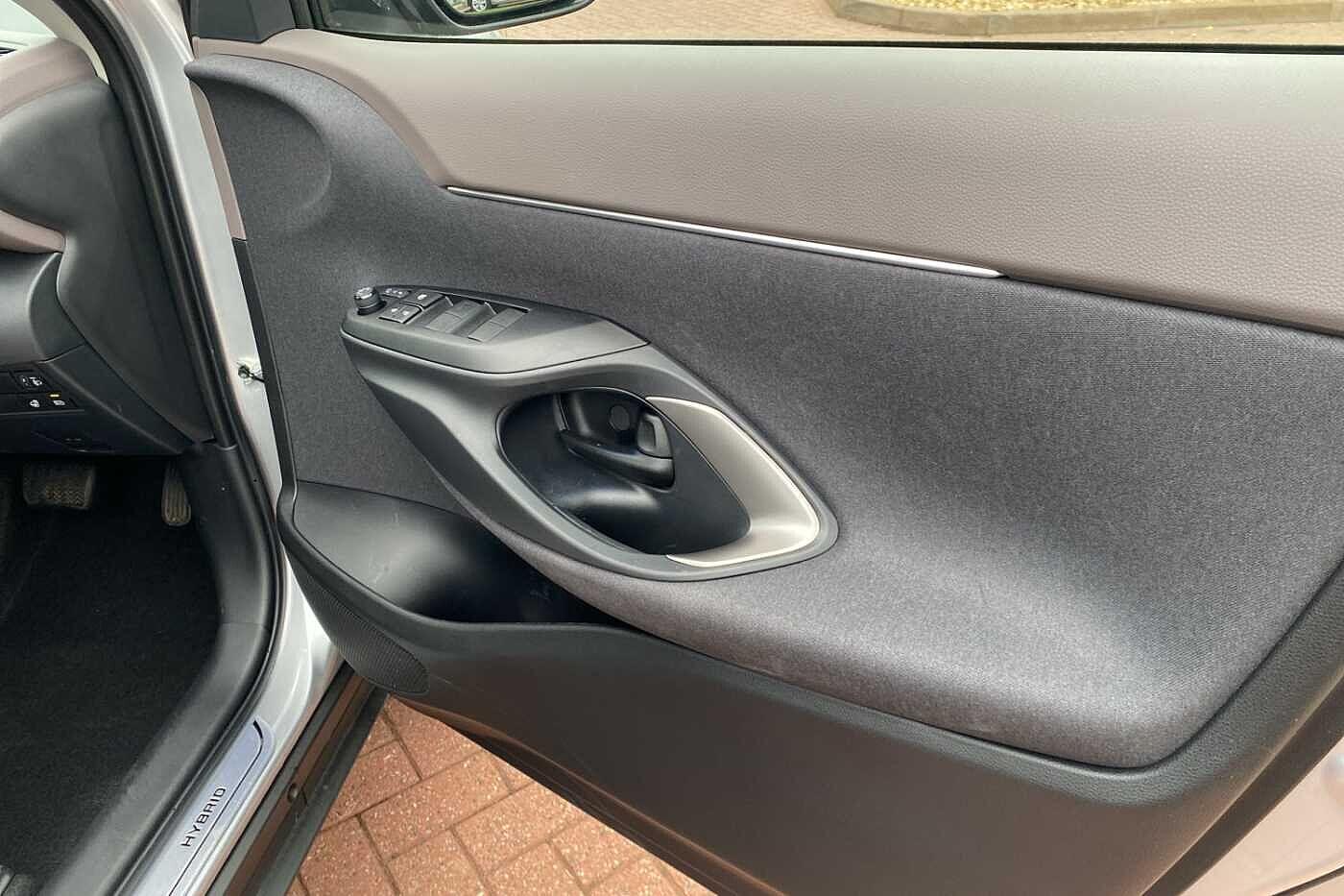 Used Toyota Yaris Cross 2024 for sale - 76239158: Photo 36