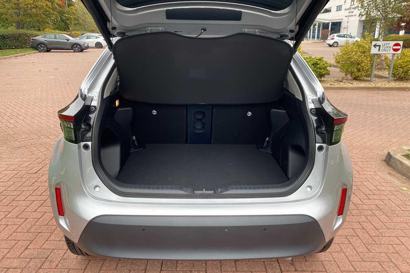 Used Toyota Yaris Cross 2024 for sale - 76239158: Photo 37