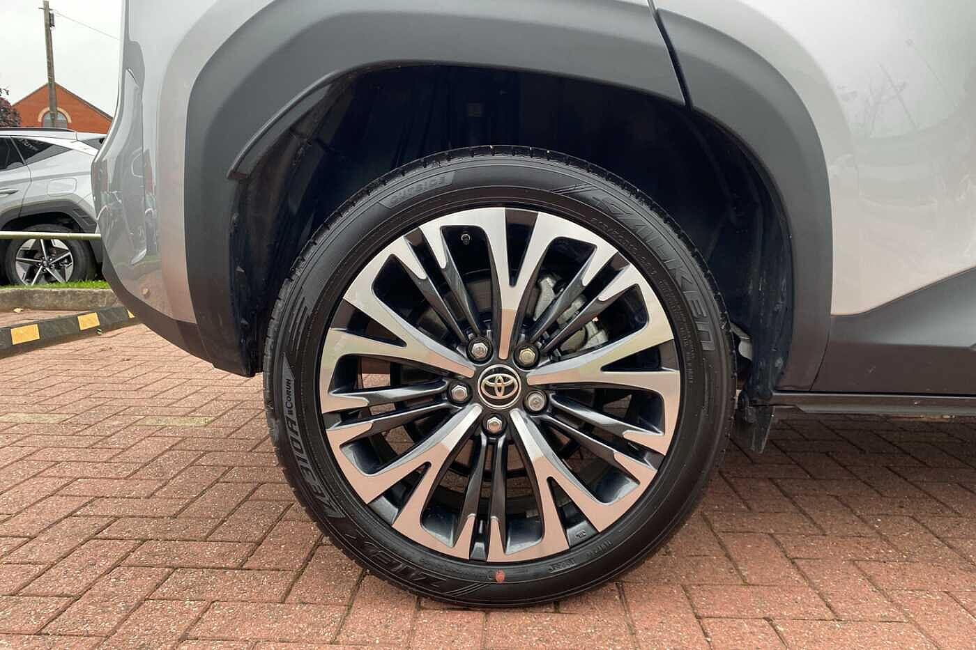 Used Toyota Yaris Cross 2024 for sale - 76239158: Photo 4