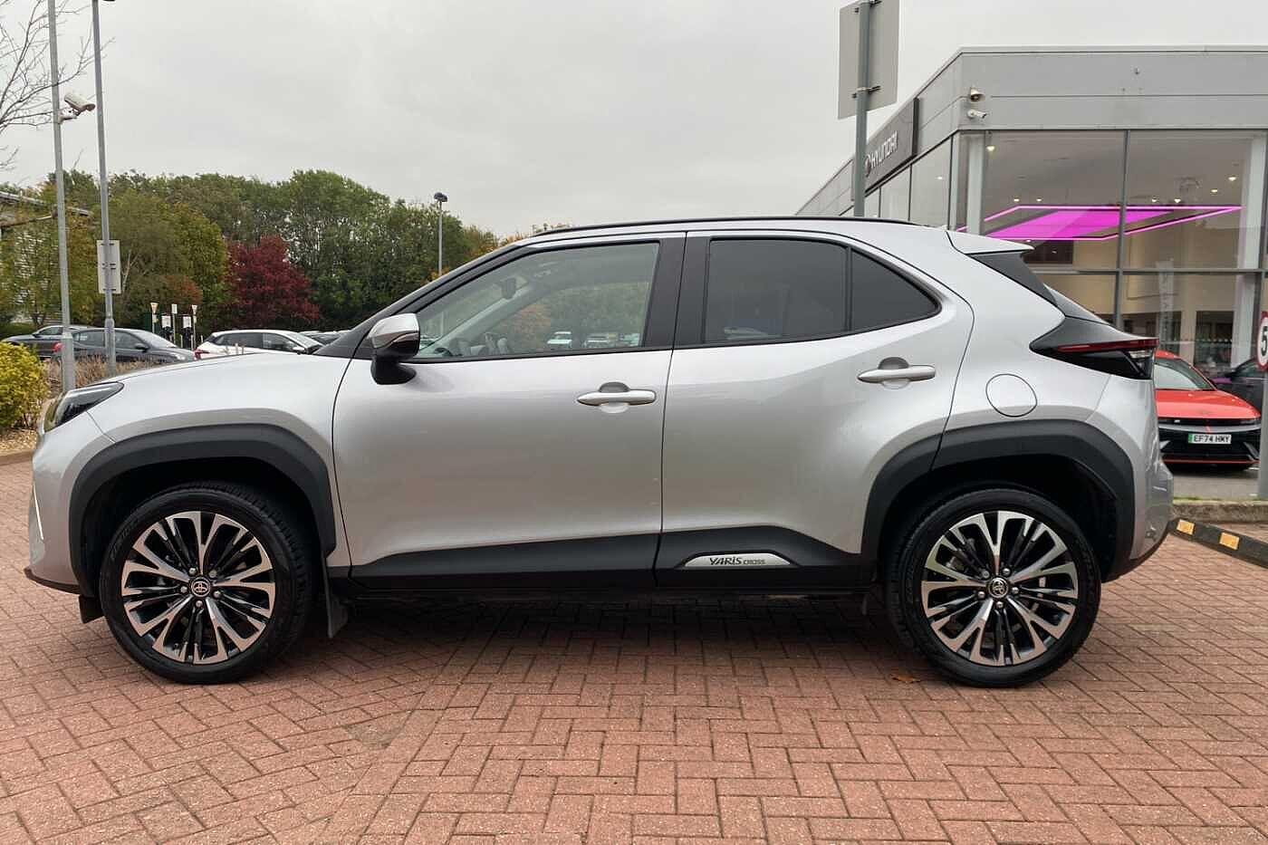 Used Toyota Yaris Cross 2024 for sale - 76239158: Photo 44