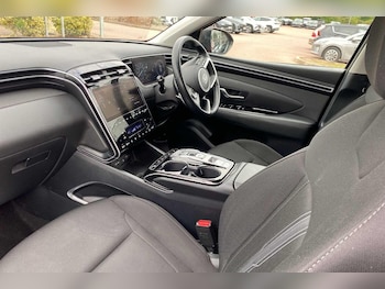 Used Hyundai TUCSON 2022 for sale - 76136824: Photo 2