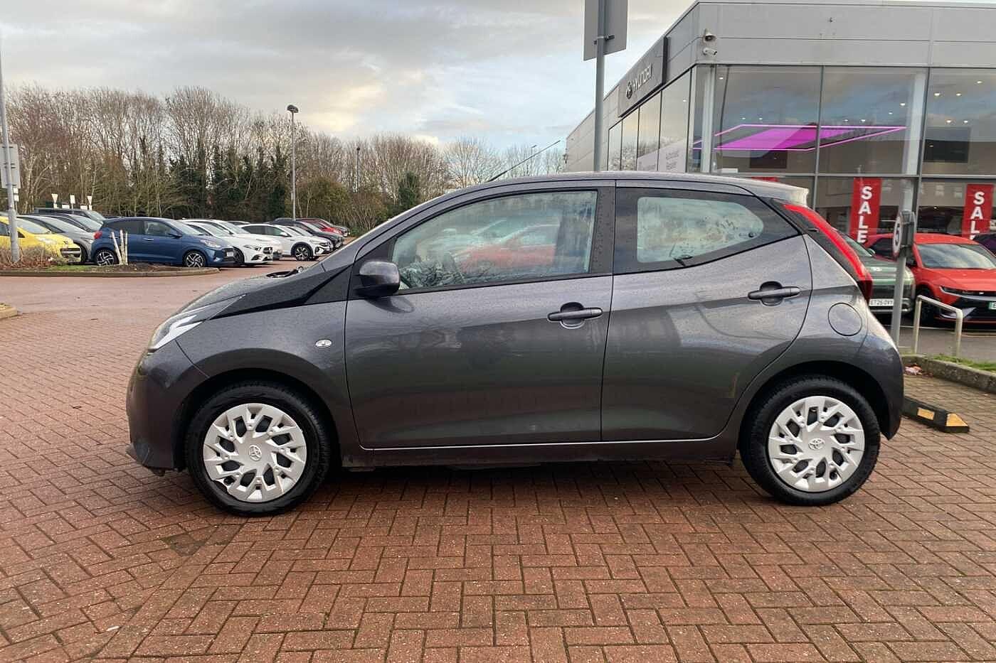 Used Toyota AYGO 2021 for sale - 77479206: Photo 6