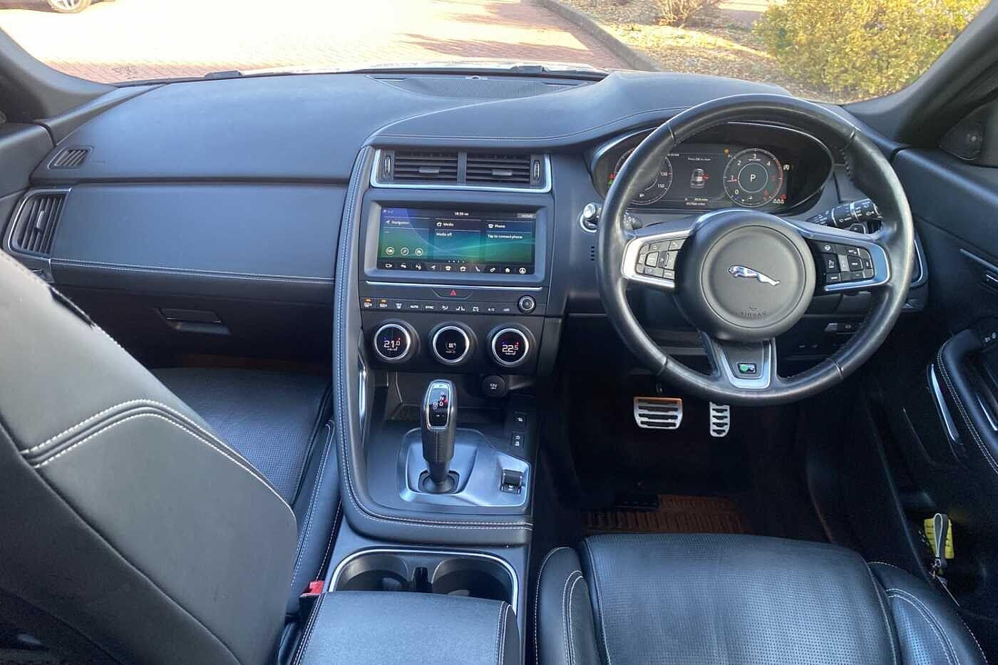 Used Jaguar E-Pace 2019 for sale - 76701537: Photo 12