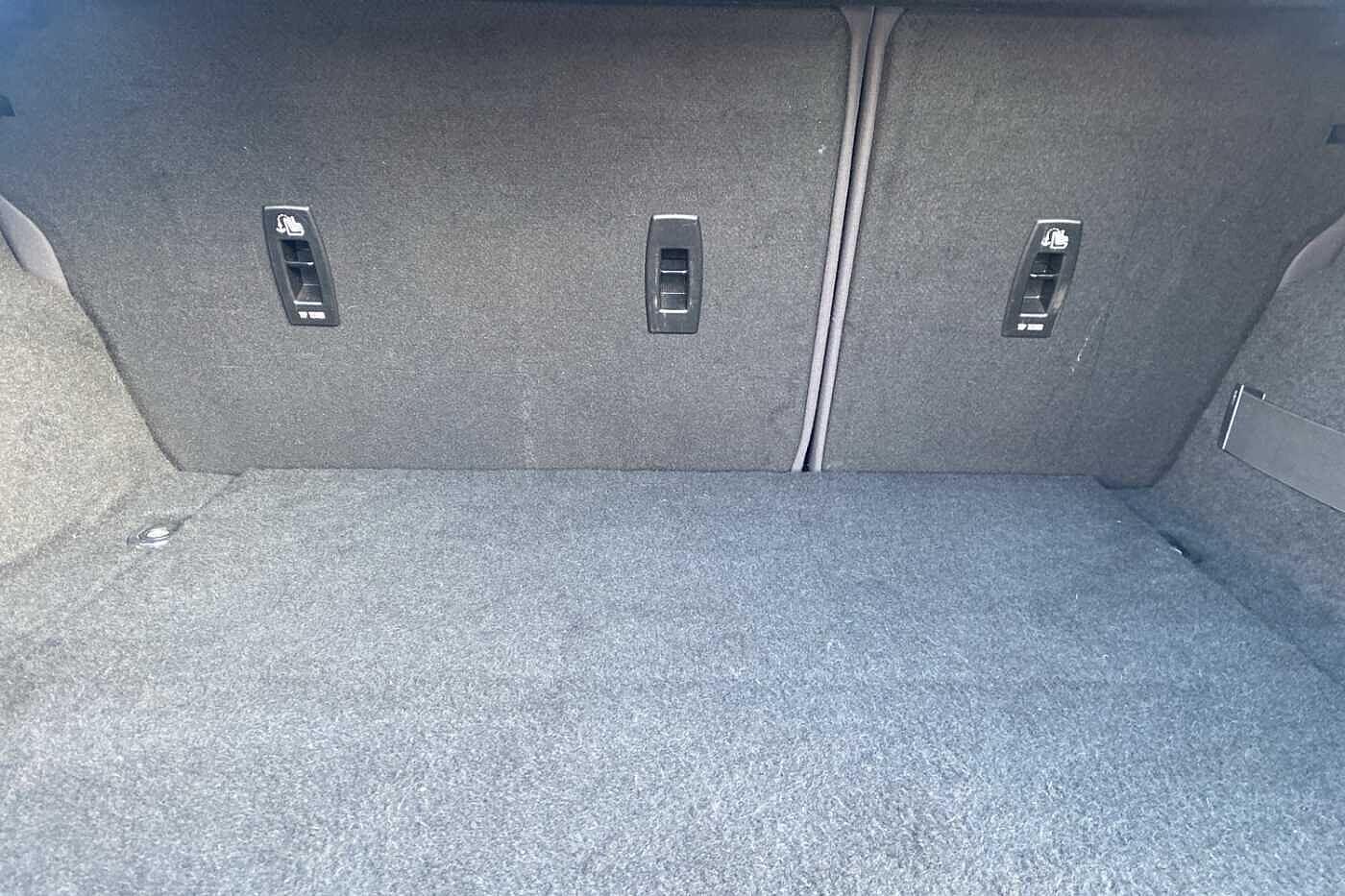 Used Jaguar E-Pace 2019 for sale - 76701537: Photo 38