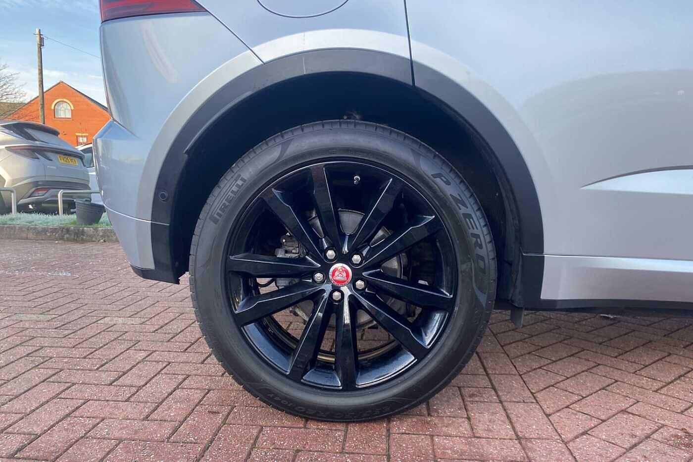 Used Jaguar E-Pace 2019 for sale - 76701537: Photo 5