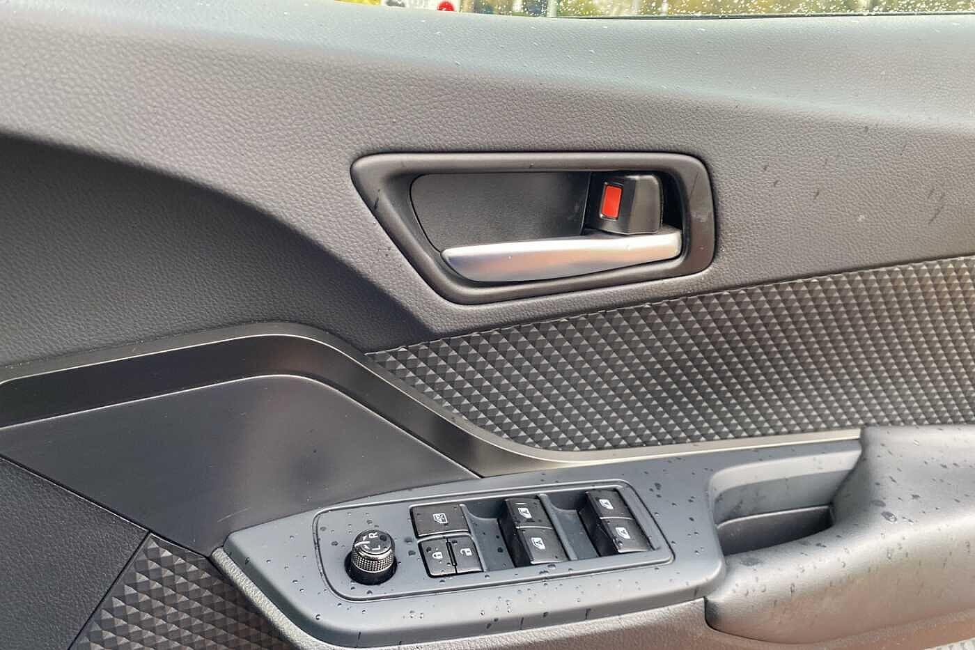 Used Toyota C-HR 2019 for sale - 76612818: Photo 20