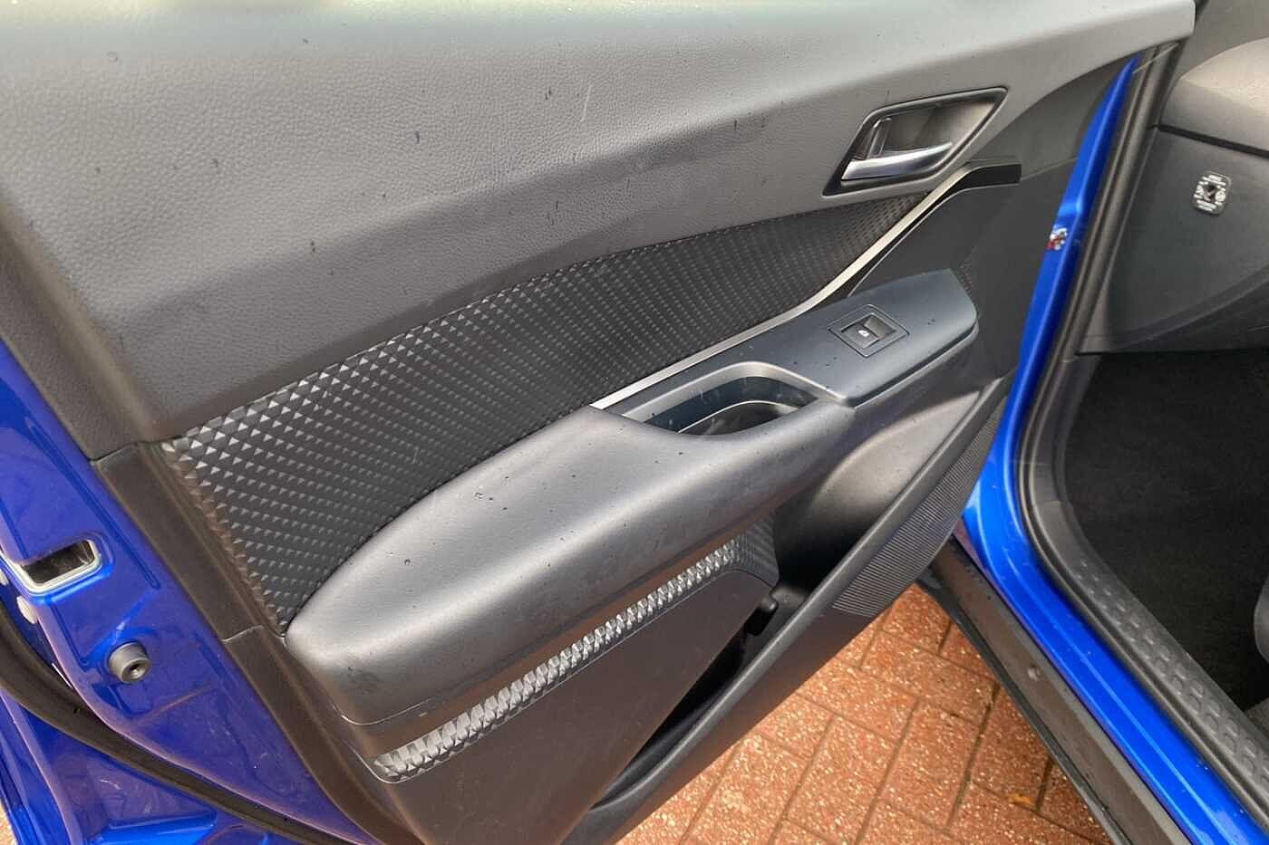 Used Toyota C-HR 2019 for sale - 76612818: Photo 30