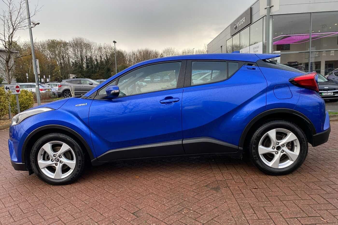 Used Toyota C-HR 2019 for sale - 76612818: Photo 9