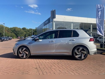 Used Volkswagen Golf 2021 for sale - 75825944: Photo