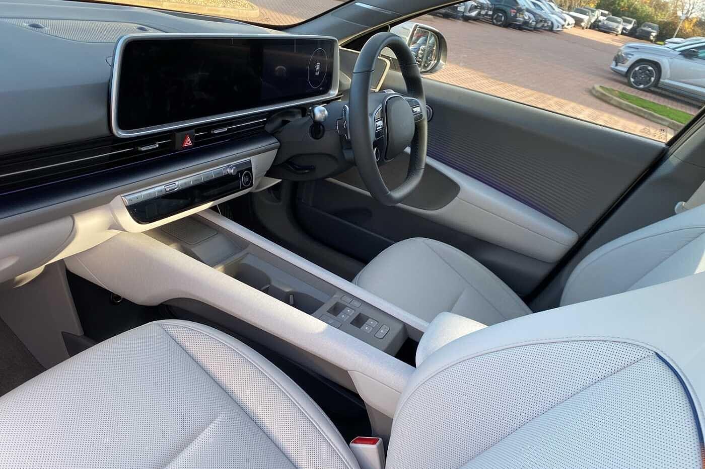 Used Hyundai IONIQ 6 2024 for sale - 76573705: Photo 2