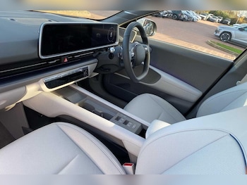 Used Hyundai IONIQ 6 2024 for sale - 76573705: Photo