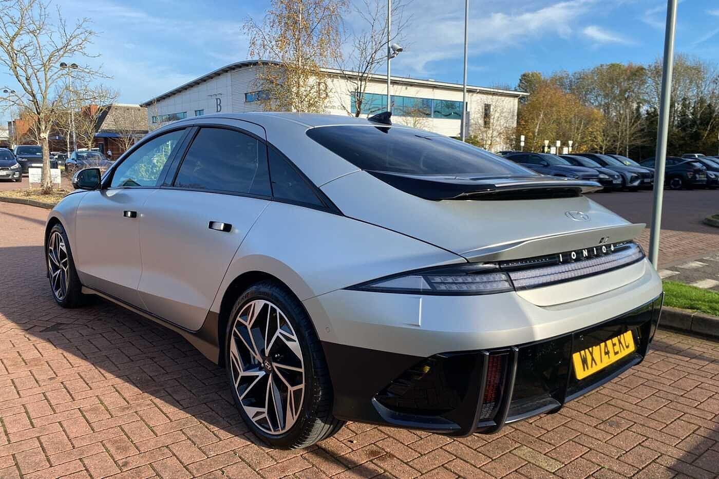 Used Hyundai IONIQ 6 2024 for sale - 76573705: Photo 3