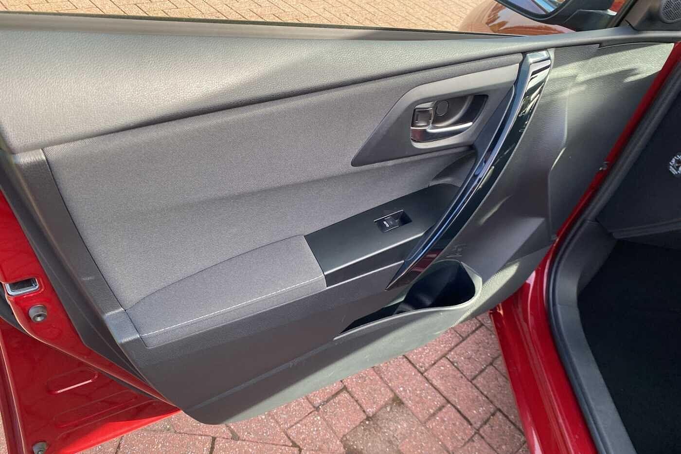 Used Toyota Auris 2018 for sale - 76137047: Photo 30