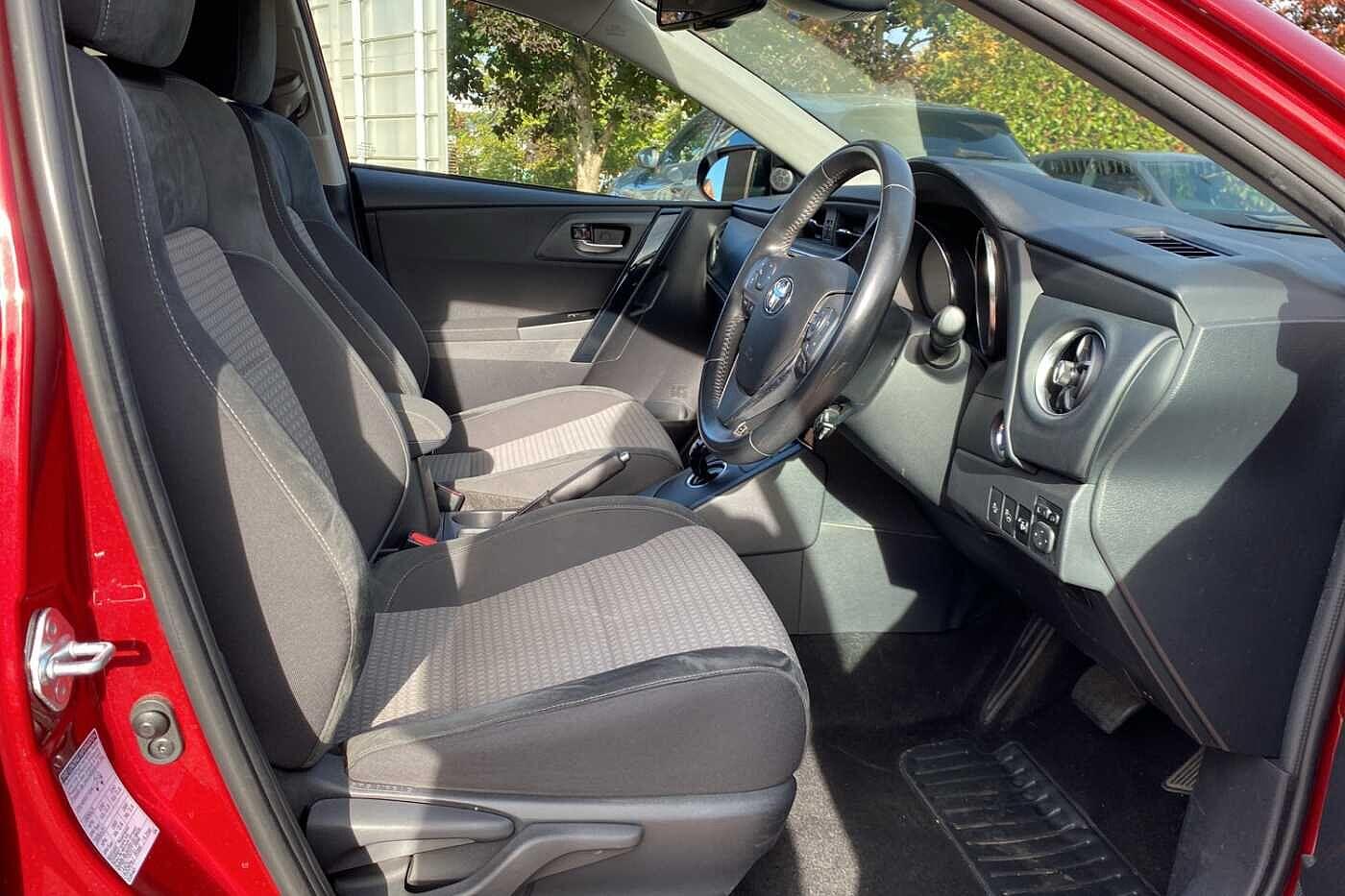 Used Toyota Auris 2018 for sale - 76137047: Photo 35