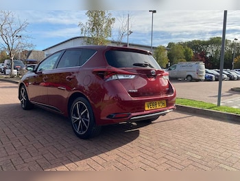Used Toyota Auris 2018 for sale - 76137047: Photo 3
