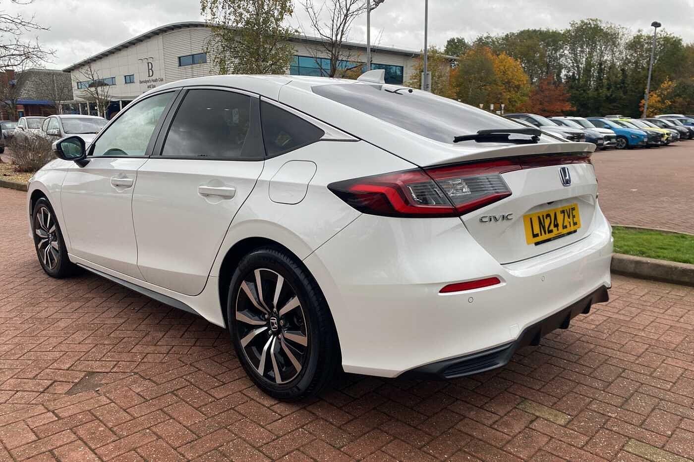 Used Honda Civic 2024 for sale - 76440924: Photo 3