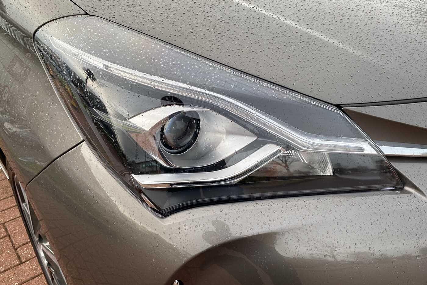 Used Toyota Yaris 2018 for sale - 77040000: Photo 22