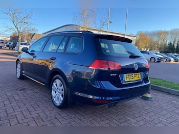 Used Volkswagen Golf 2015 for sale - 76657848: Photo