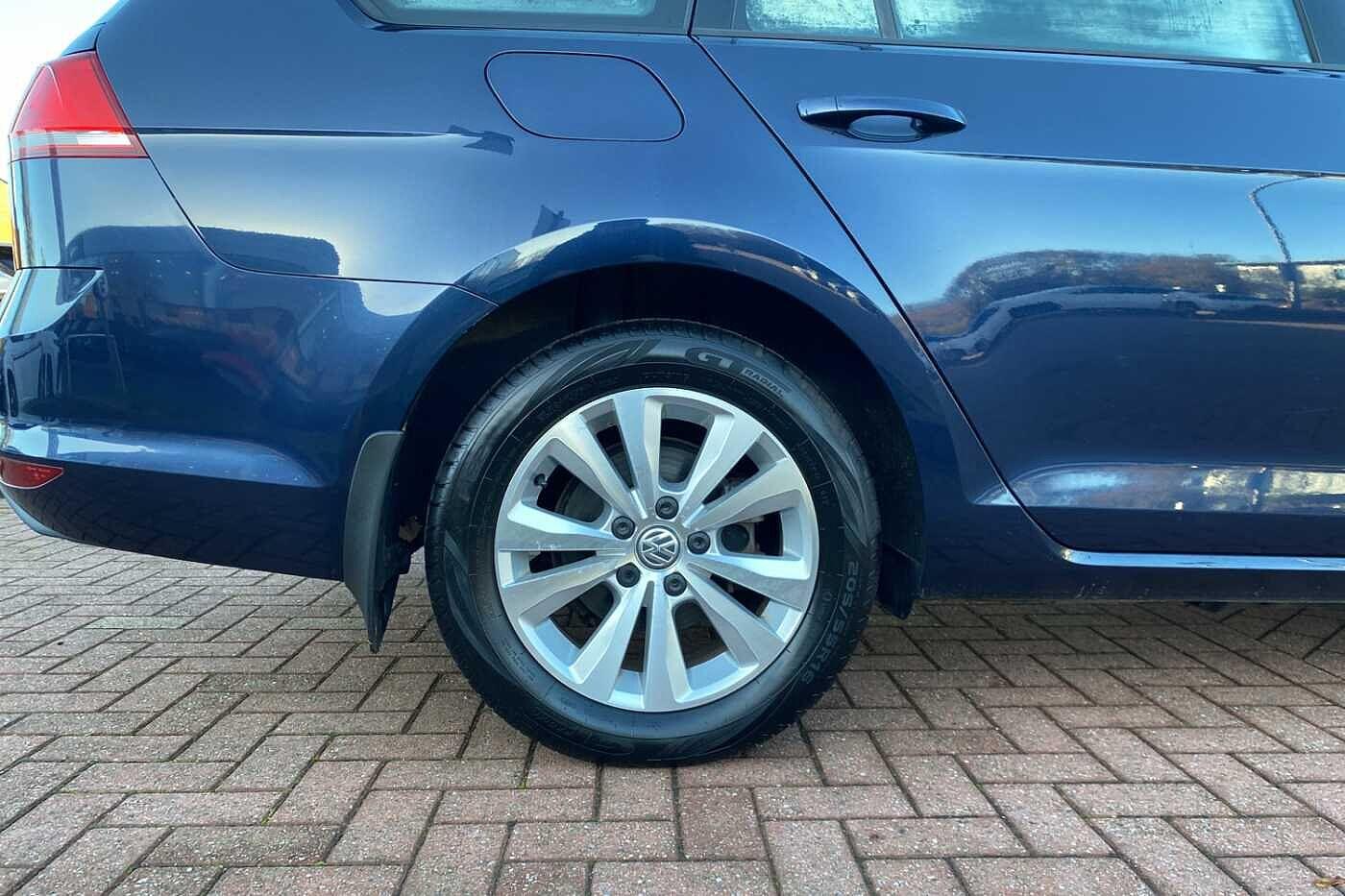 Used Volkswagen Golf 2015 for sale - 76657848: Photo 5