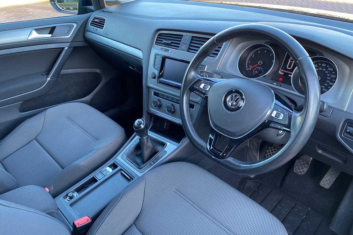 Used Volkswagen Golf 2015 for sale - 76657848: Photo 6