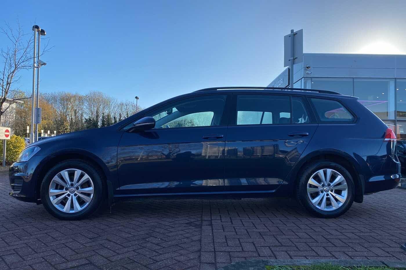 Used Volkswagen Golf 2015 for sale - 76657848: Photo 9