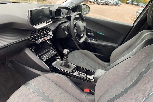 Used Peugeot 2008 2022 for sale - 76189523: Photo 2