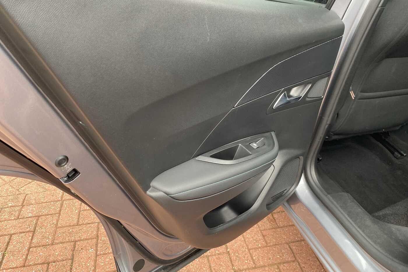 Used Peugeot 2008 2022 for sale - 76189523: Photo 32