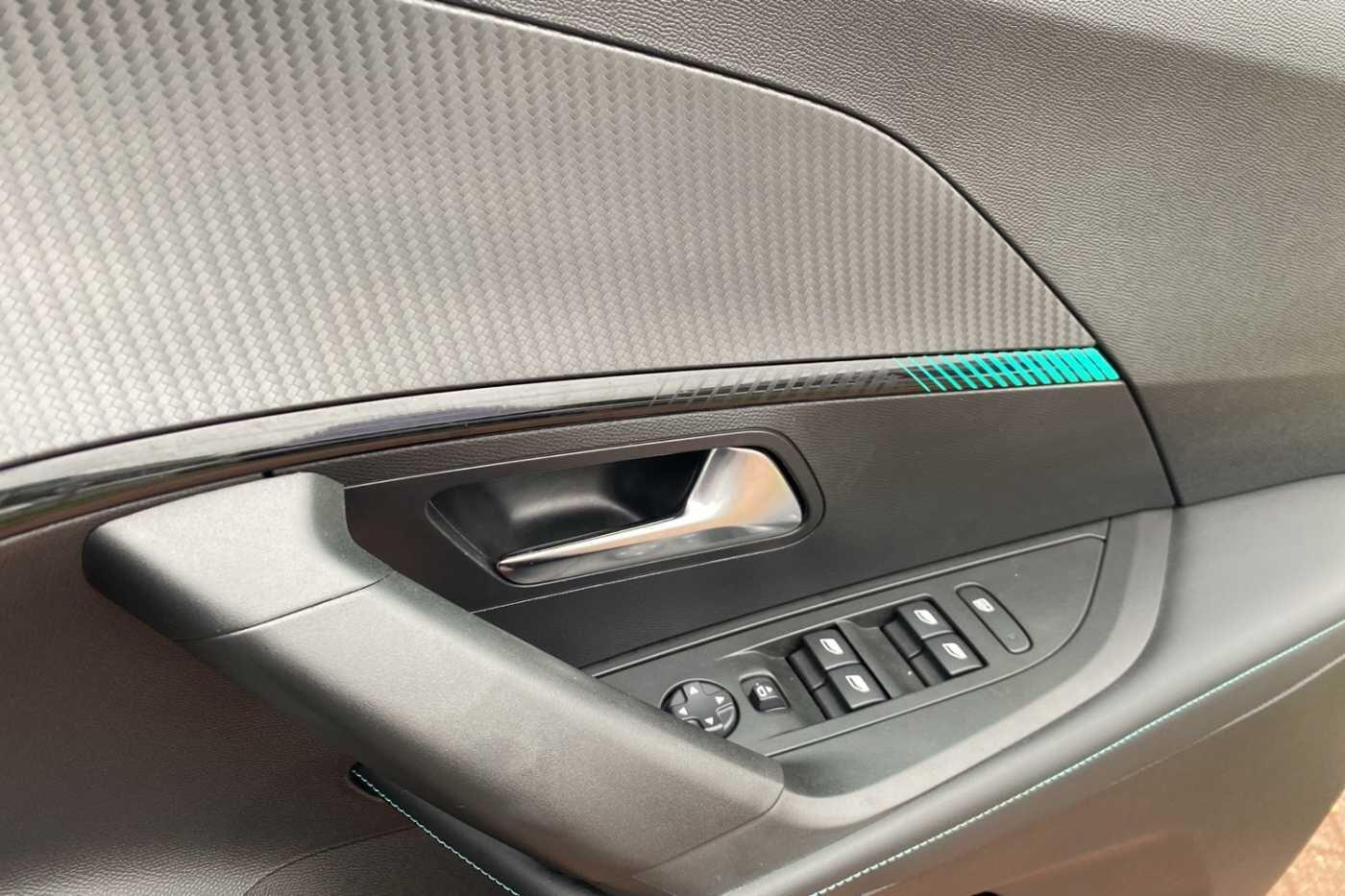 Used Peugeot 2008 2022 for sale - 76189523: Photo 42