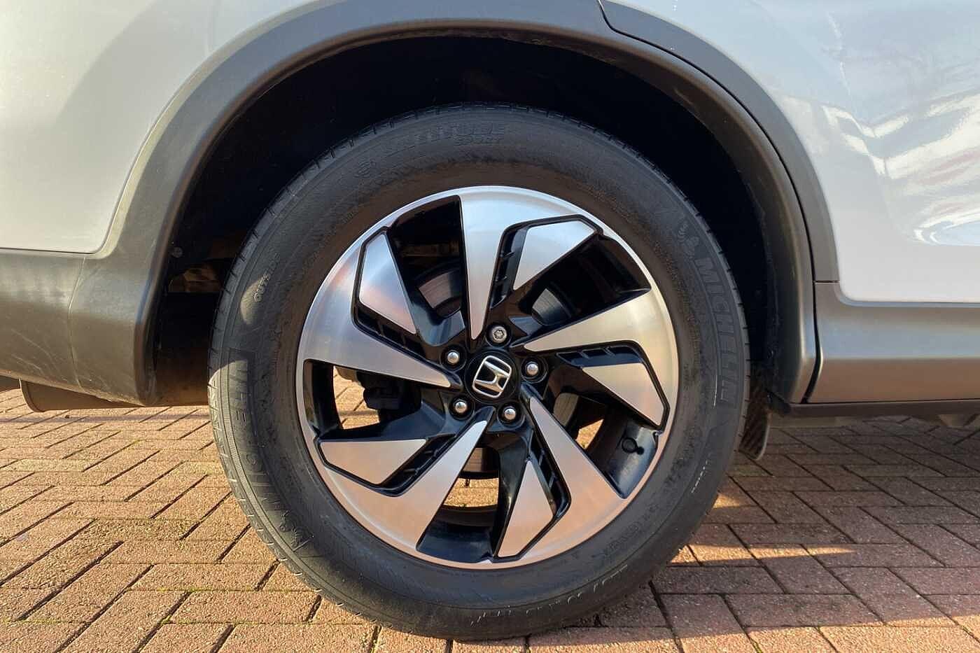 Used Honda CR-V for sale - 76572357: Photo 5