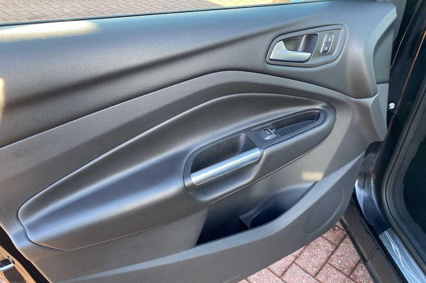 Used Ford Kuga 2017 for sale - 76801924: Photo 28