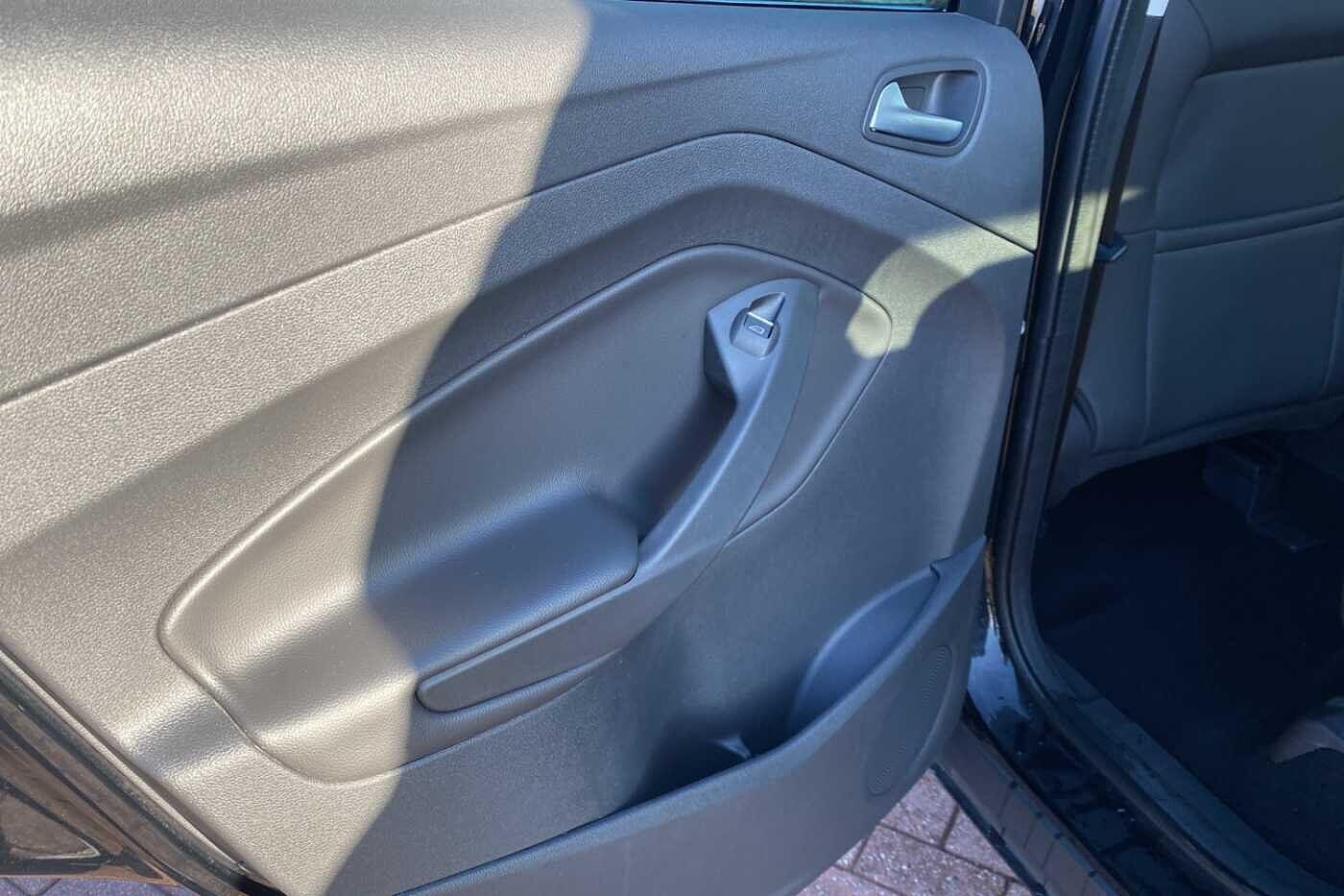 Used Ford Kuga 2017 for sale - 76801924: Photo 30