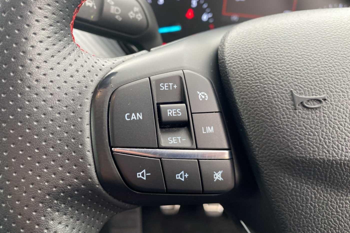 Used Ford Focus 2019 for sale - 76498911: Photo 14